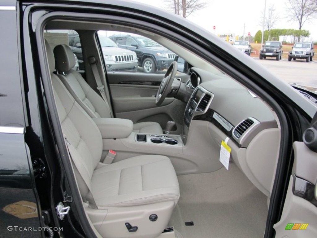 Dark Graystone/Medium Graystone Interior 2012 Jeep Grand Cherokee Laredo X Package Photo #60667839