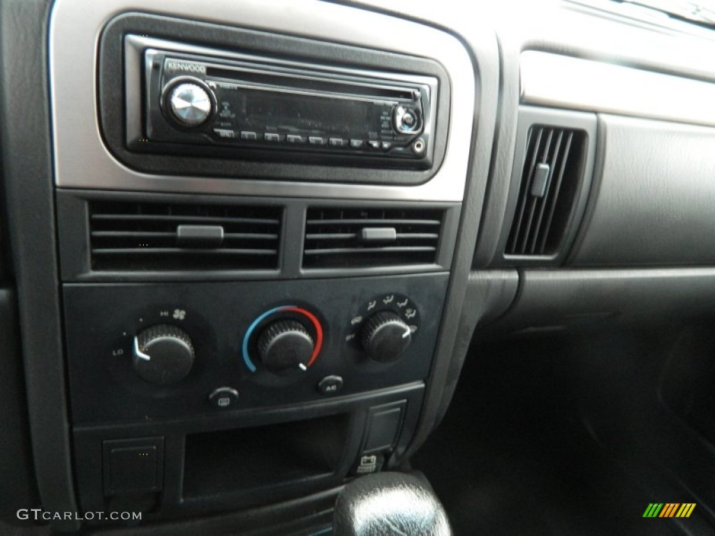 2003 Grand Cherokee Laredo 4x4 - Patriot Blue Pearl / Dark Slate Gray photo #25