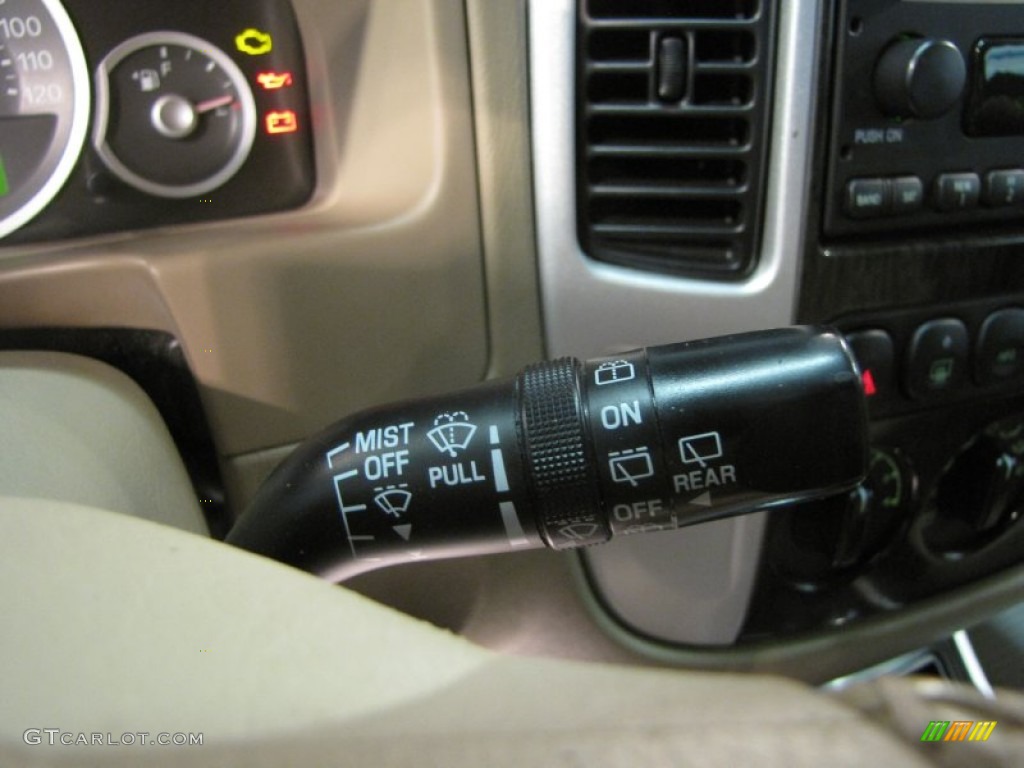 2006 Mercury Mariner Premier Controls Photos