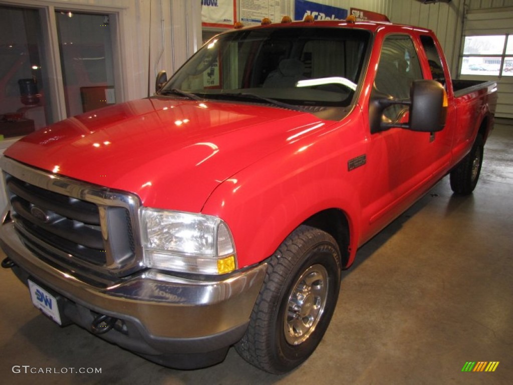 2003 F250 Super Duty XLT SuperCab - Red Clearcoat / Medium Flint Grey photo #2