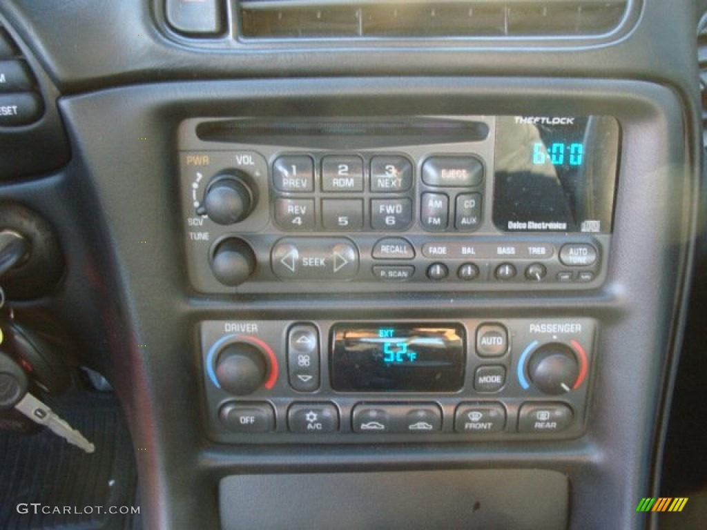 2000 Corvette Coupe - Sebring Silver Metallic / Black photo #11