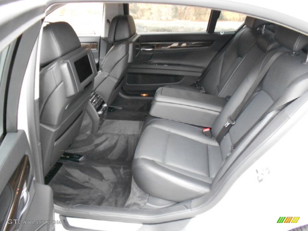 2009 BMW 7 Series 750Li Sedan Rear Seat Photo #60675518