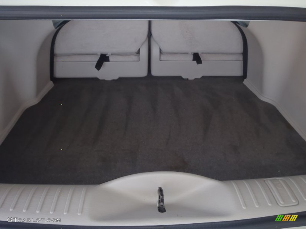 2005 Chrysler PT Cruiser Touring Turbo Convertible Trunk Photos