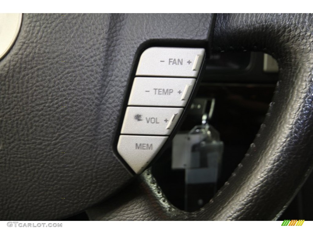 2006 Lincoln Navigator Ultimate Controls Photo #60678764