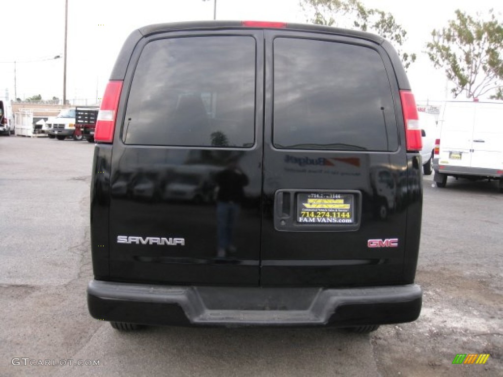 2005 Savana Van 2500 Cargo - Onyx Black / Medium Pewter photo #5