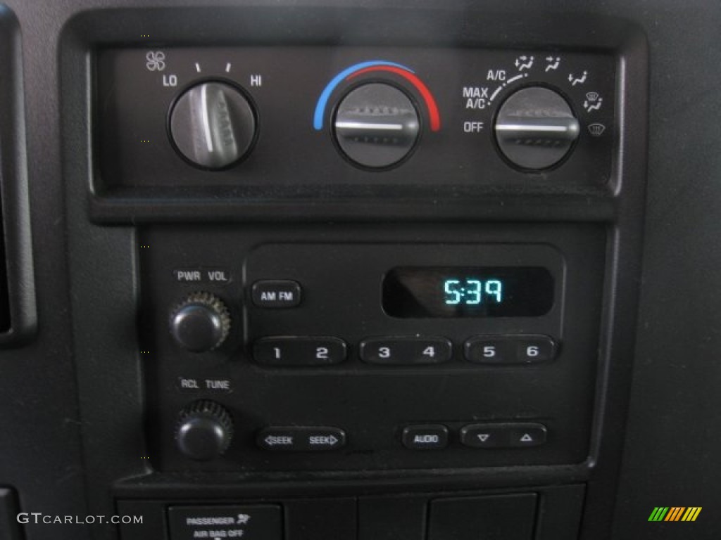 2005 Savana Van 2500 Cargo - Onyx Black / Medium Pewter photo #10