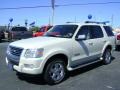 2006 Cashmere Tri-Coat Ford Explorer Limited  photo #10