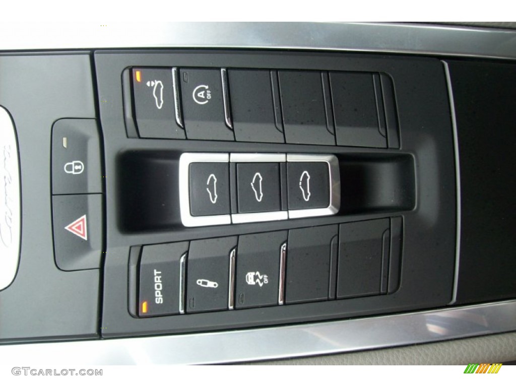 2012 Porsche New 911 Carrera S Coupe Controls Photo #60682502