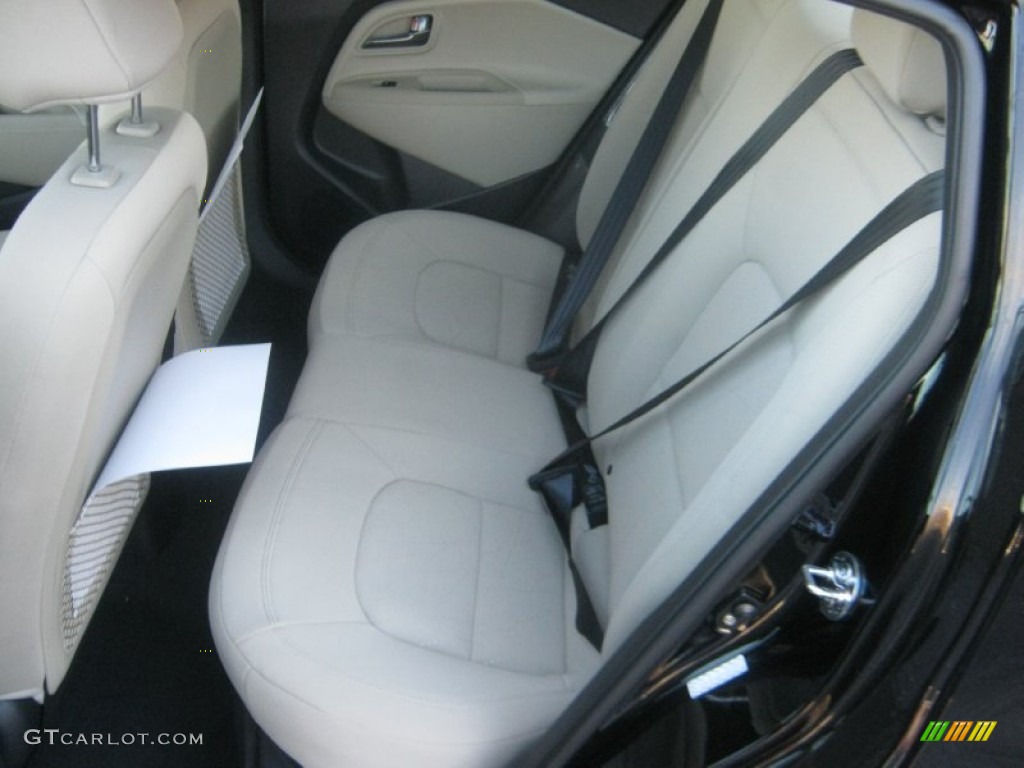 Beige Interior 2012 Kia Rio EX Photo #60684077