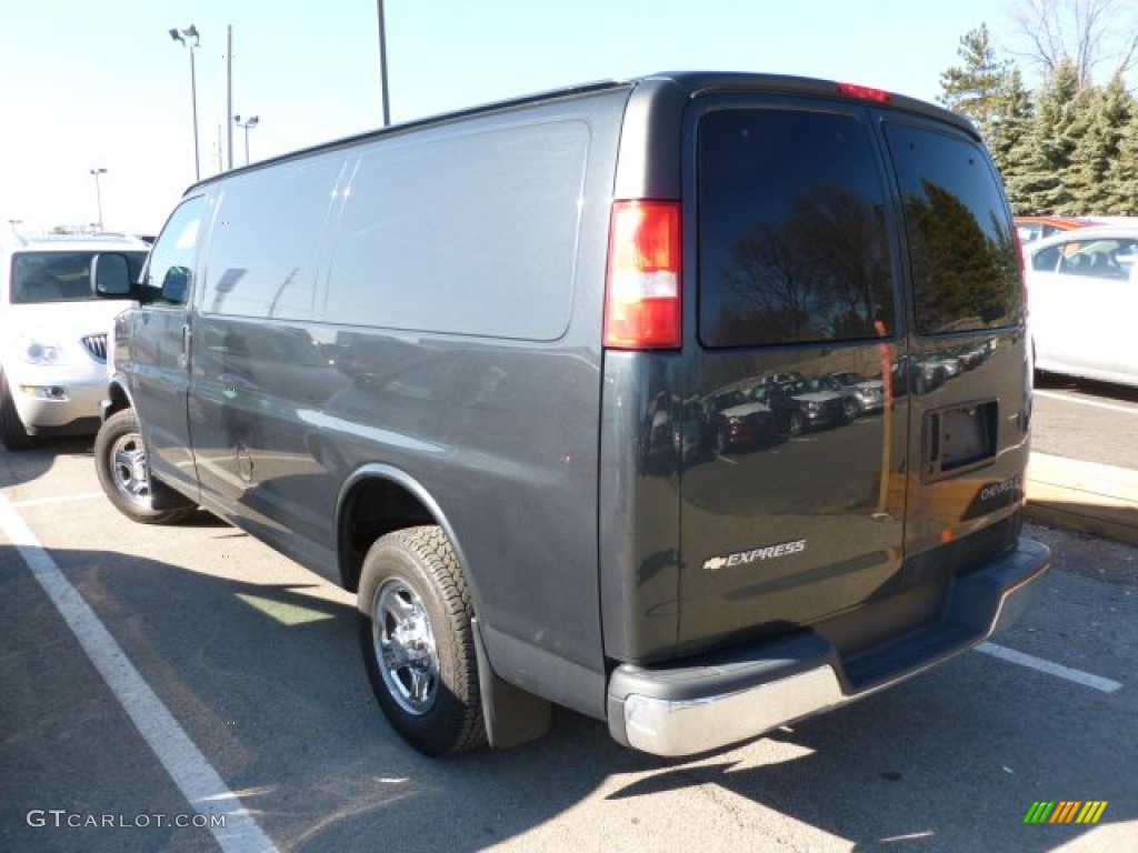 2003 Express 1500 Cargo Van - Dark Gray Metallic / Medium Dark Pewter photo #3