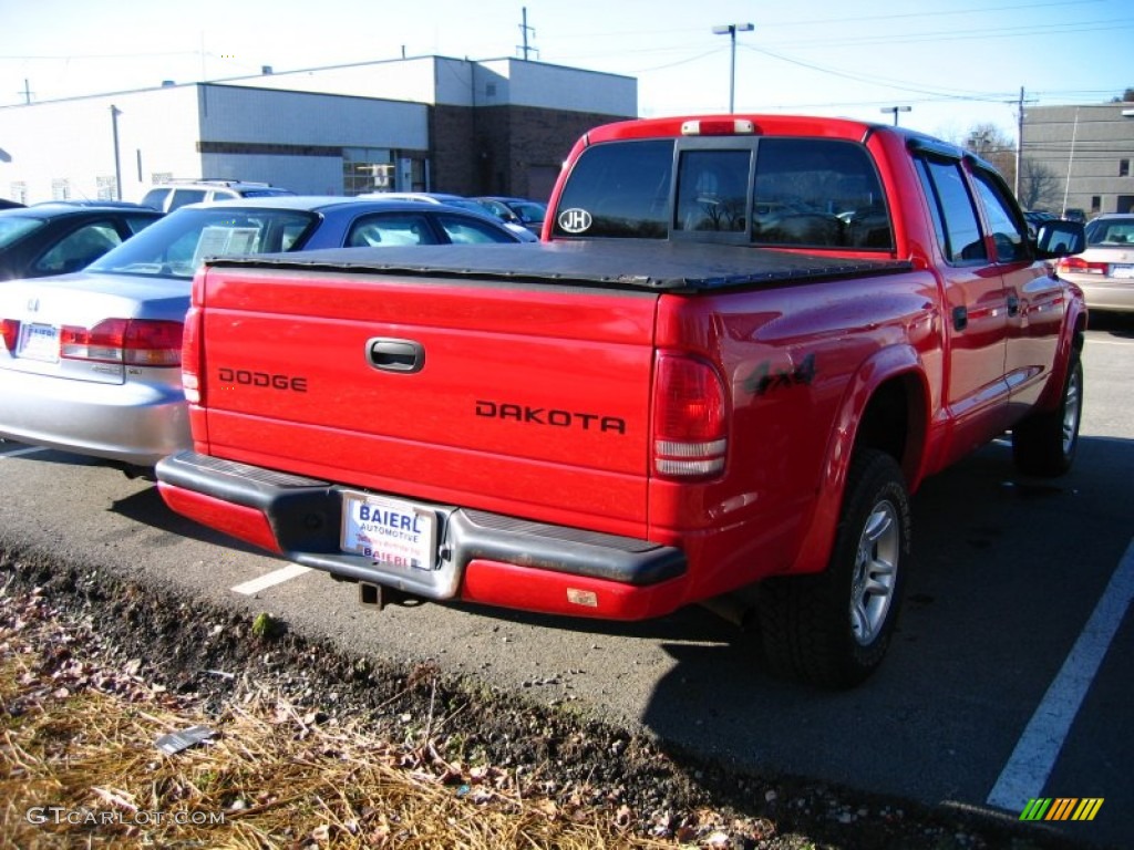 2003 Dakota Sport Quad Cab 4x4 - Flame Red / Dark Slate Gray photo #3