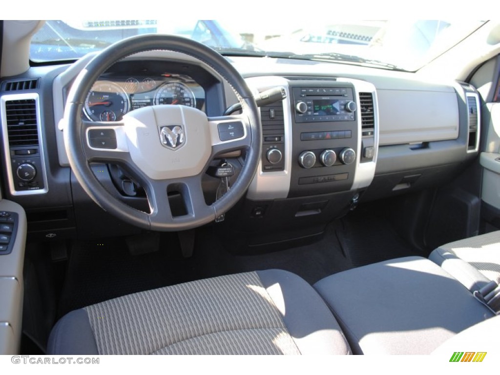 2010 Ram 1500 Big Horn Quad Cab 4x4 - Mineral Gray Metallic / Dark Slate/Medium Graystone photo #10