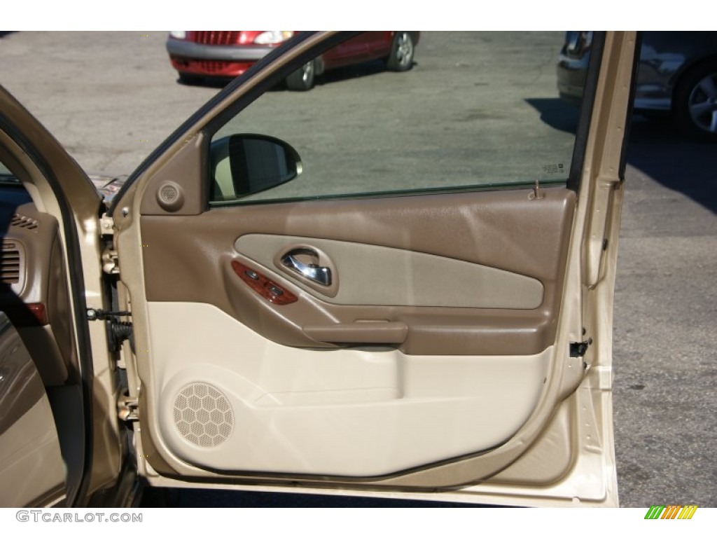 2007 Malibu Maxx LT Wagon - Sandstone Metallic / Cashmere Beige photo #16