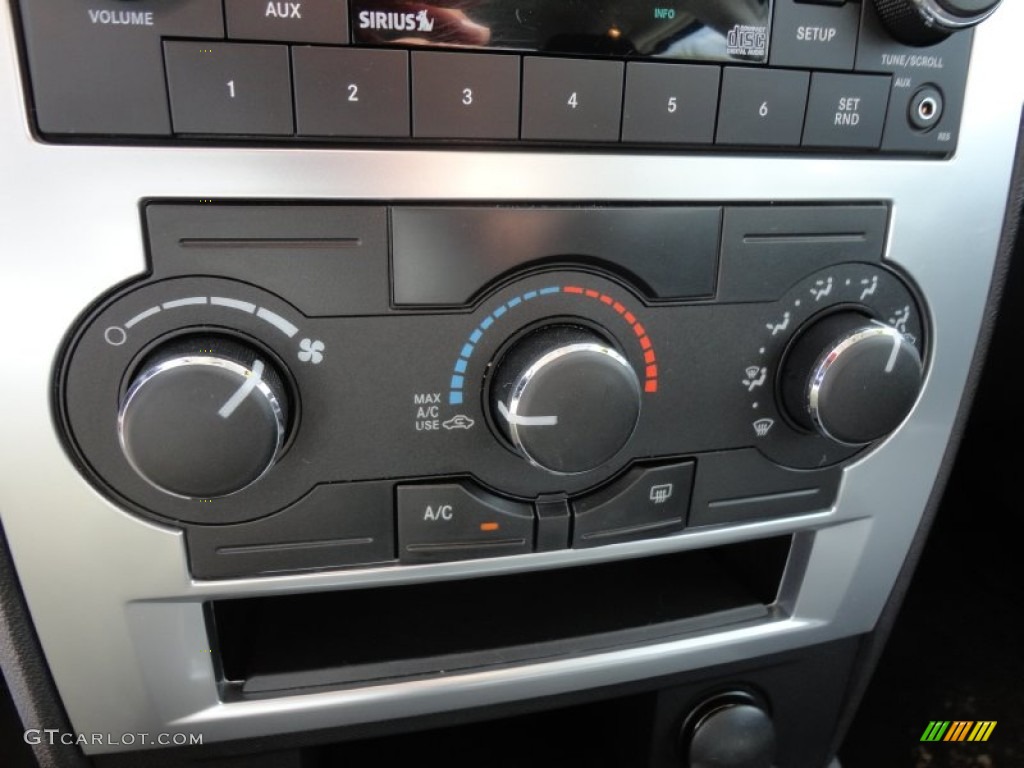 2010 Dodge Charger SXT Controls Photo #60690632