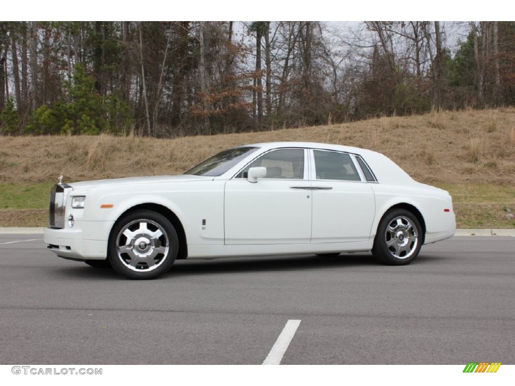 English White 2008 Rolls-Royce Phantom Drophead Coupe Standard Phantom Drophead Coupe Model Exterior Photo #60691331