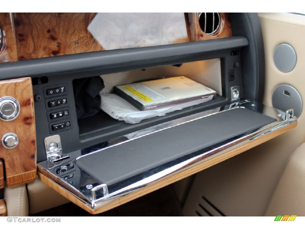 Glovebox 2008 Rolls-Royce Phantom Drophead Coupe Standard Phantom Drophead Coupe Model Parts