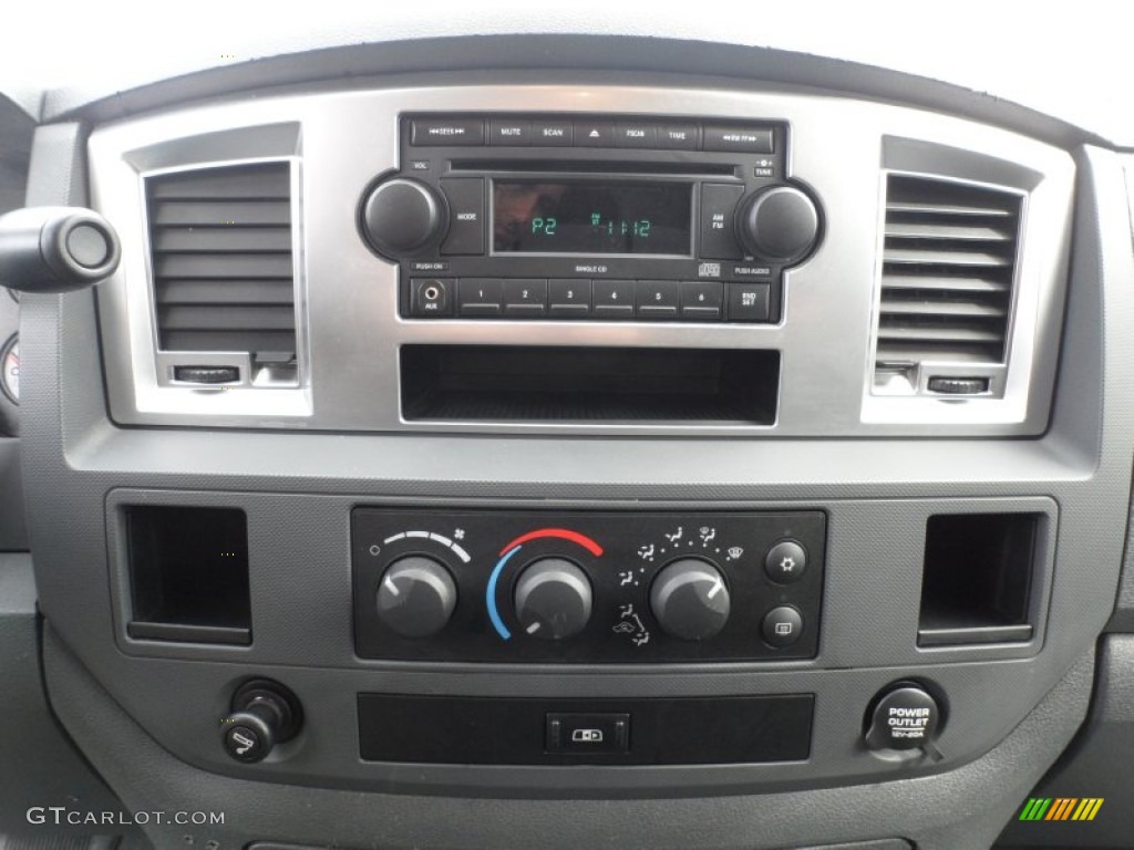 2008 Dodge Ram 1500 Rawlings Edition Quad Cab Controls Photo #60692357