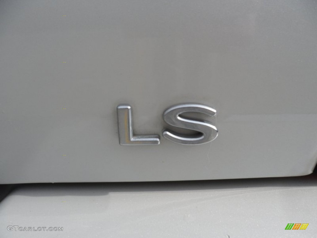 2005 LS V6 Luxury - Cashmere Tri-Coat / Shale/Dove photo #15