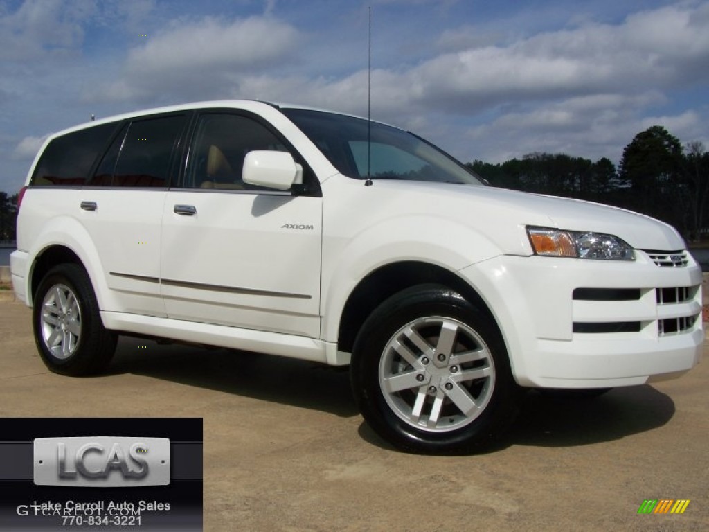 Alpine White Isuzu Axiom
