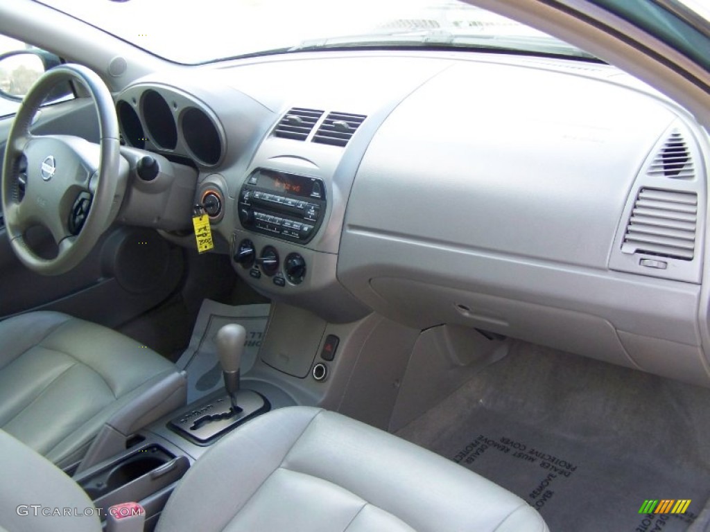 2002 Altima 2.5 S - Seascape Light Blue / Blond Beige photo #21