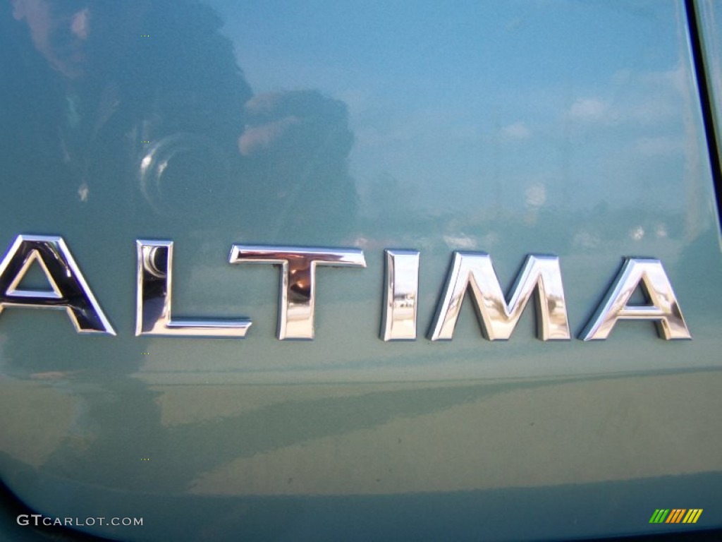 2002 Altima 2.5 S - Seascape Light Blue / Blond Beige photo #35