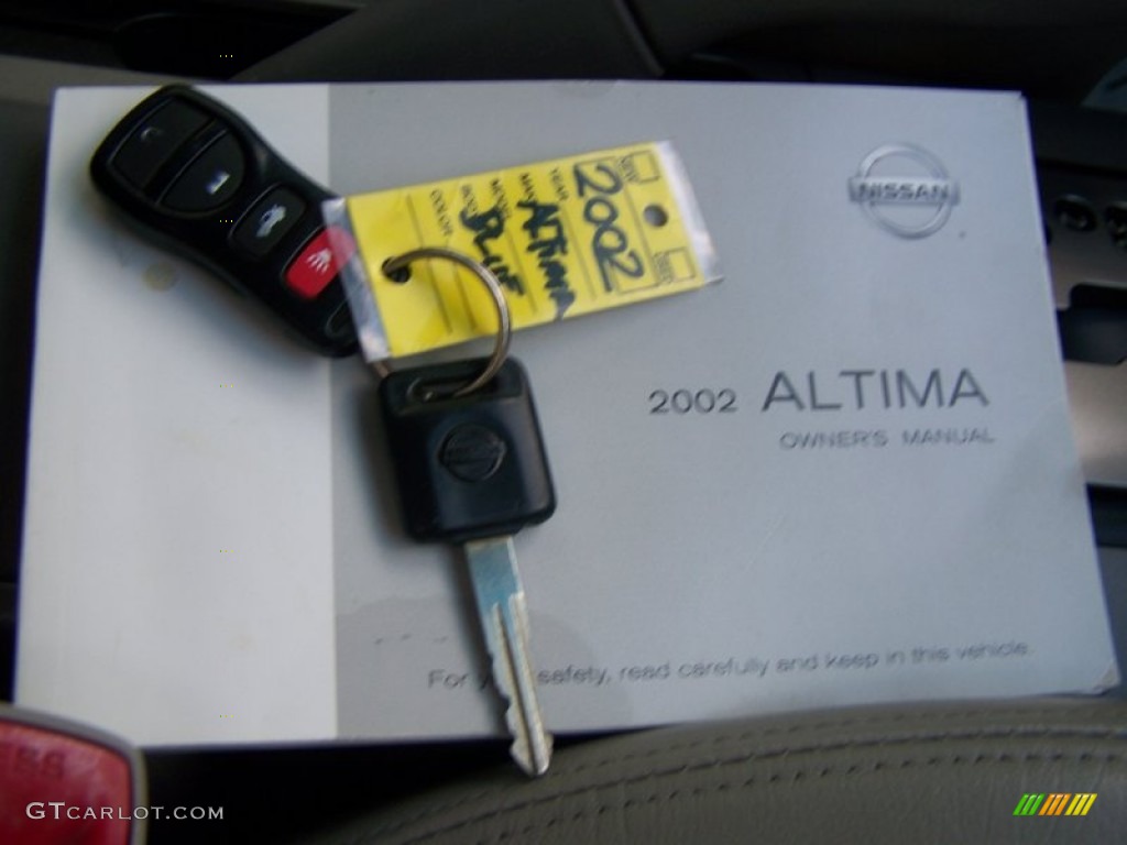 2002 Altima 2.5 S - Seascape Light Blue / Blond Beige photo #42