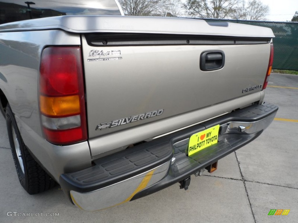 2001 Silverado 1500 LS Extended Cab - Light Pewter Metallic / Medium Gray photo #17