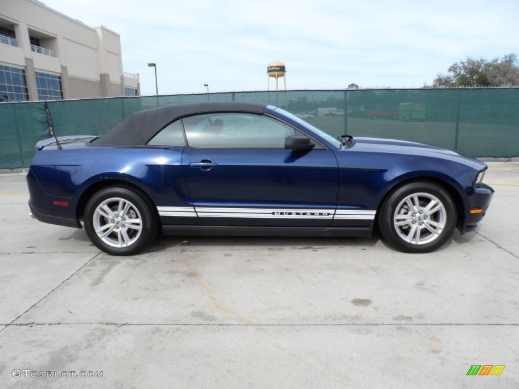 2010 Mustang V6 Convertible - Kona Blue Metallic / Charcoal Black photo #2