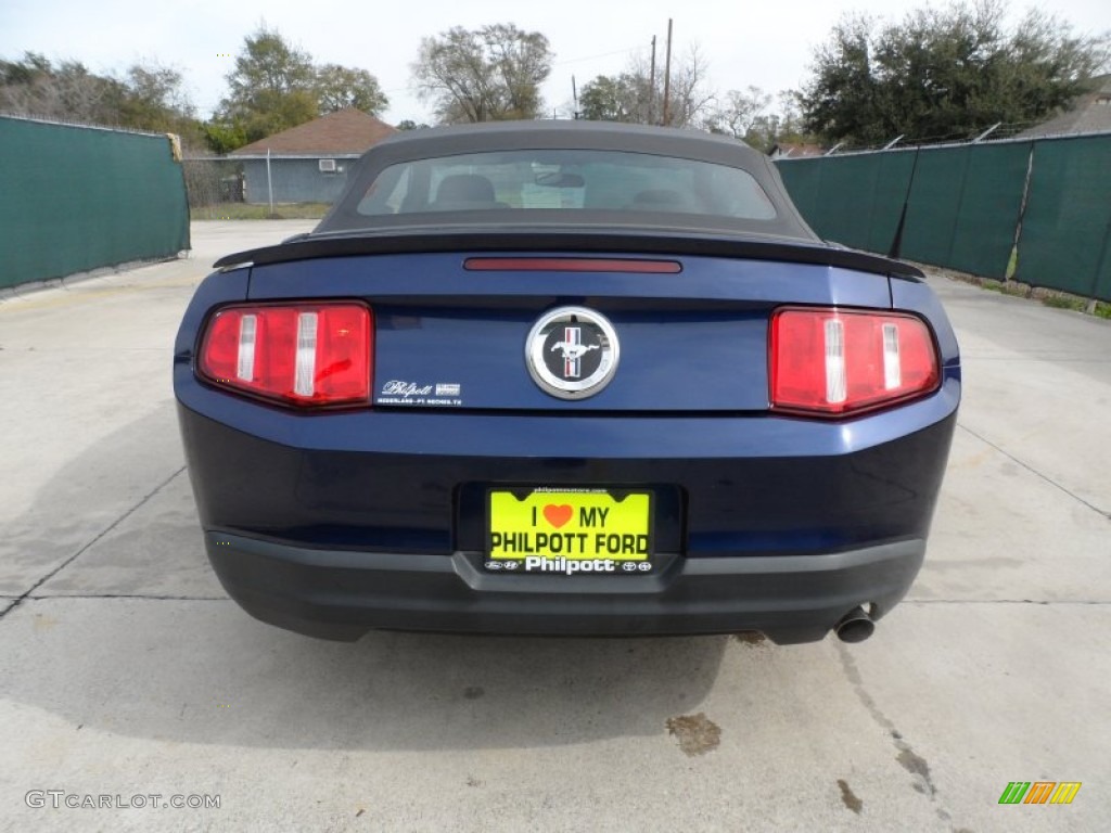 2010 Mustang V6 Convertible - Kona Blue Metallic / Charcoal Black photo #4