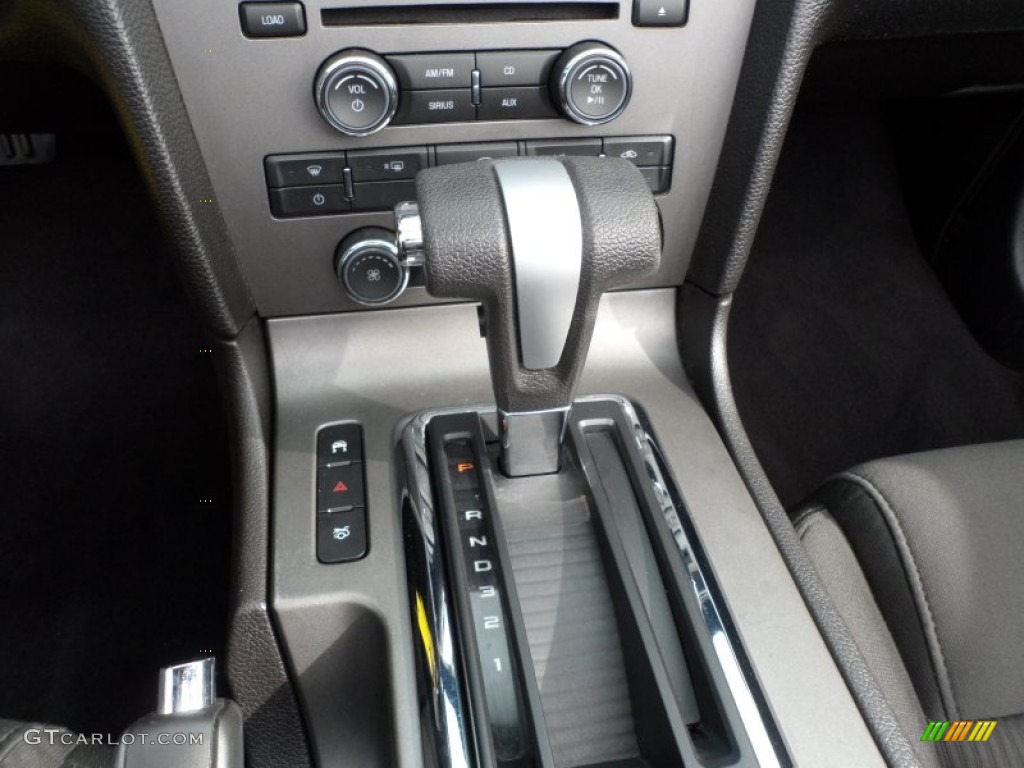 2010 Mustang V6 Convertible - Kona Blue Metallic / Charcoal Black photo #36