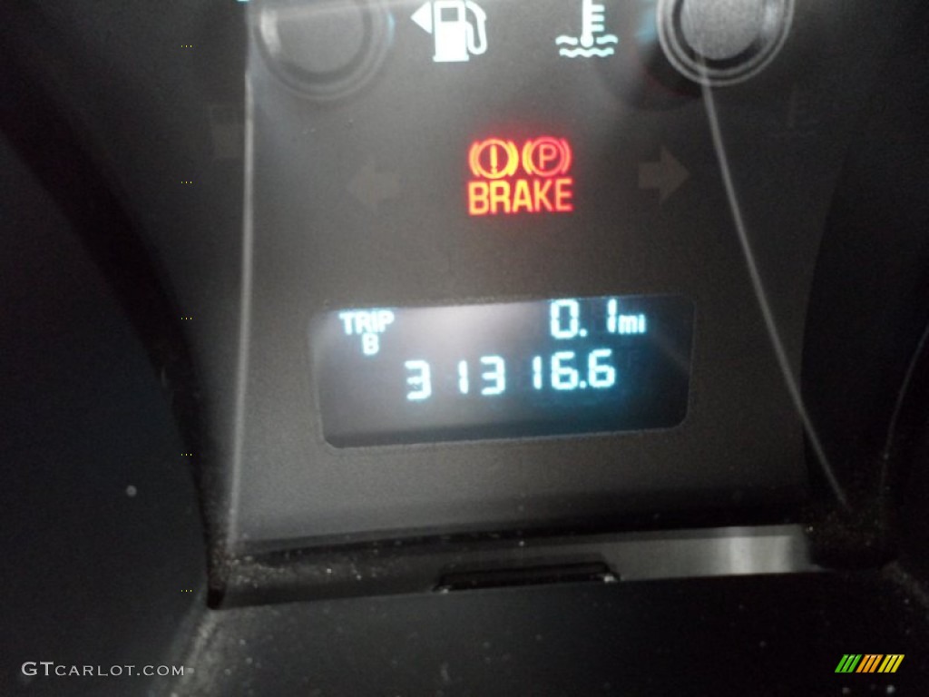 2010 Mustang V6 Convertible - Kona Blue Metallic / Charcoal Black photo #39