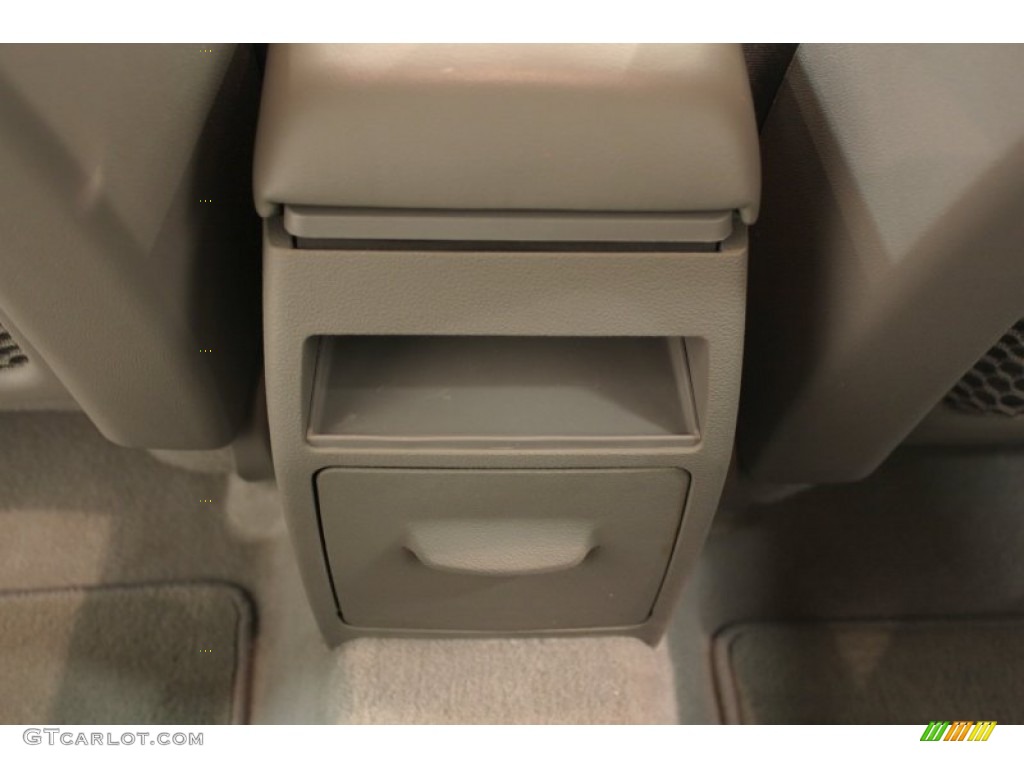 2009 Aura XE - Quicksilver / Gray photo #23