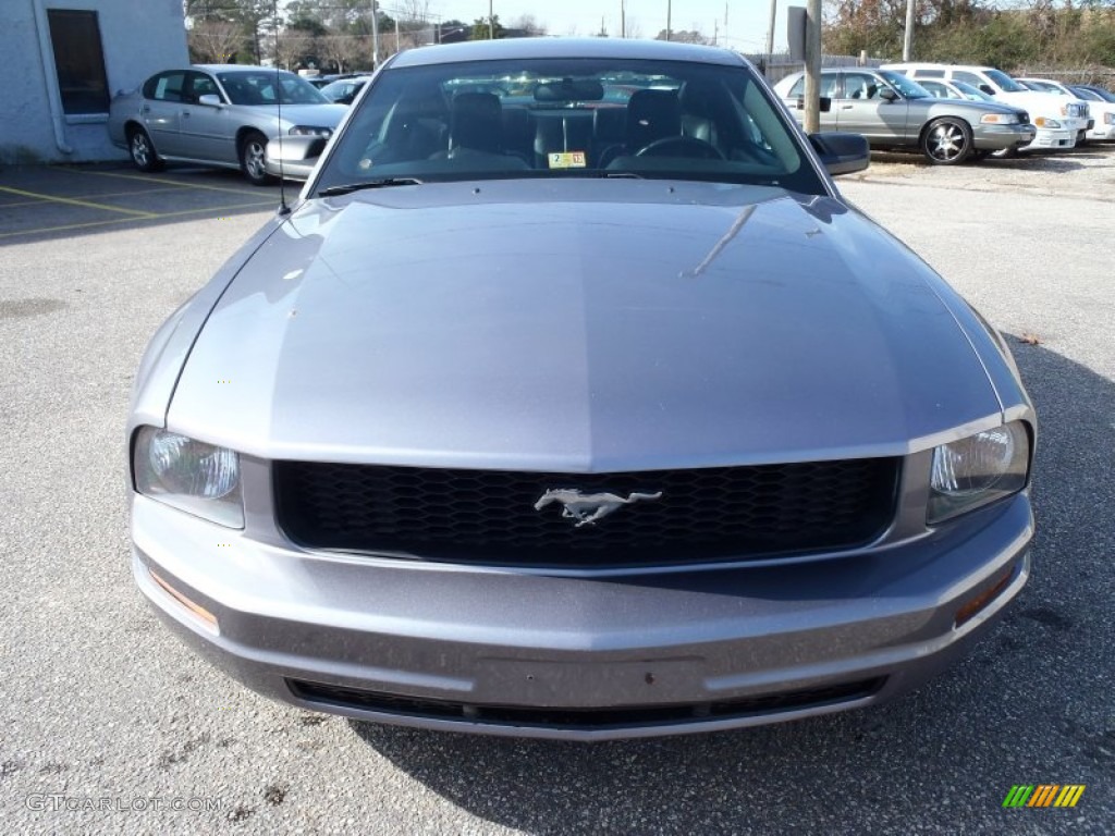 2006 Mustang V6 Premium Coupe - Tungsten Grey Metallic / Dark Charcoal photo #2