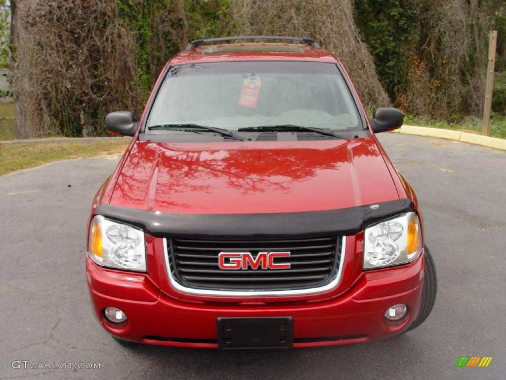 2003 Envoy SLT 4x4 - Magnetic Red Metallic / Medium Pewter photo #8