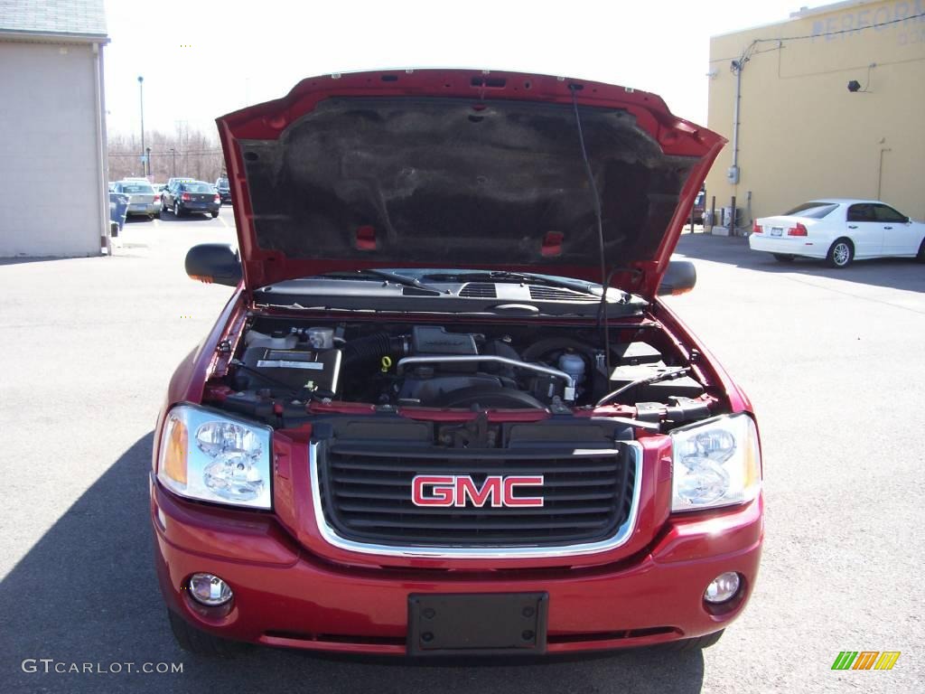 2005 Envoy XL SLT 4x4 - Magnetic Red Metallic / Ebony photo #16