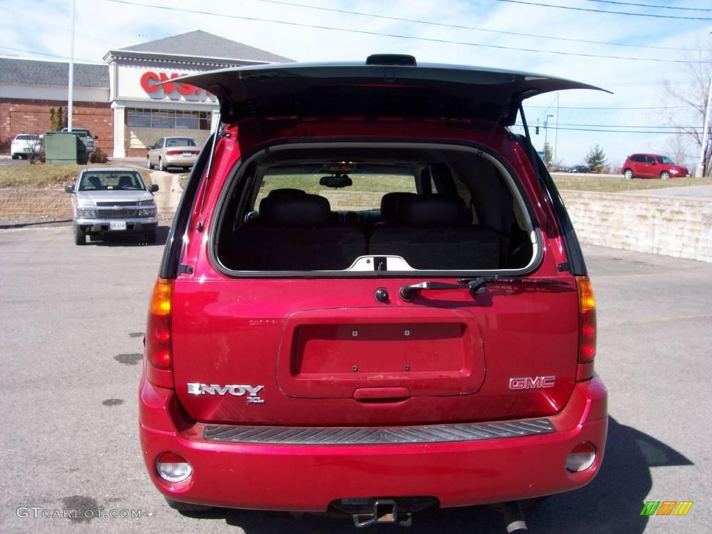 2005 Envoy XL SLT 4x4 - Magnetic Red Metallic / Ebony photo #21