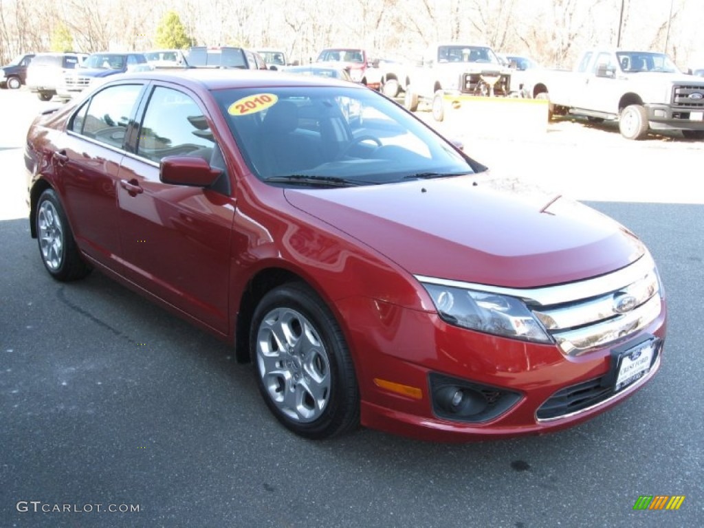 2010 Fusion SE V6 - Sangria Red Metallic / Charcoal Black photo #4