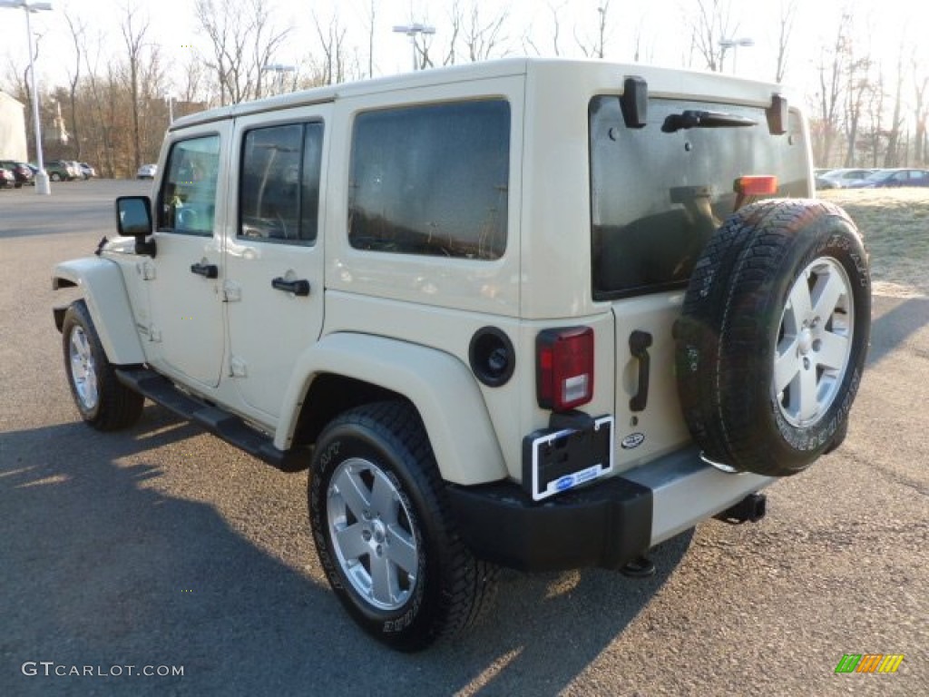 2011 Wrangler Unlimited Sahara 4x4 - Sahara Tan / Black/Dark Saddle photo #4