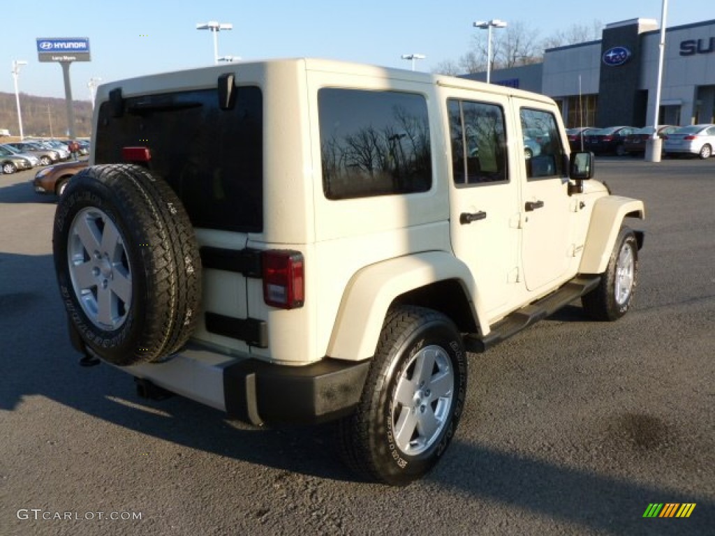 2011 Wrangler Unlimited Sahara 4x4 - Sahara Tan / Black/Dark Saddle photo #6