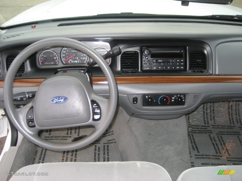 2003 Crown Victoria Sedan - Vibrant White / Light Flint photo #8