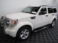 Stone White - Nitro SXT 4x4 Photo No. 2