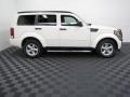 Stone White - Nitro SXT 4x4 Photo No. 5