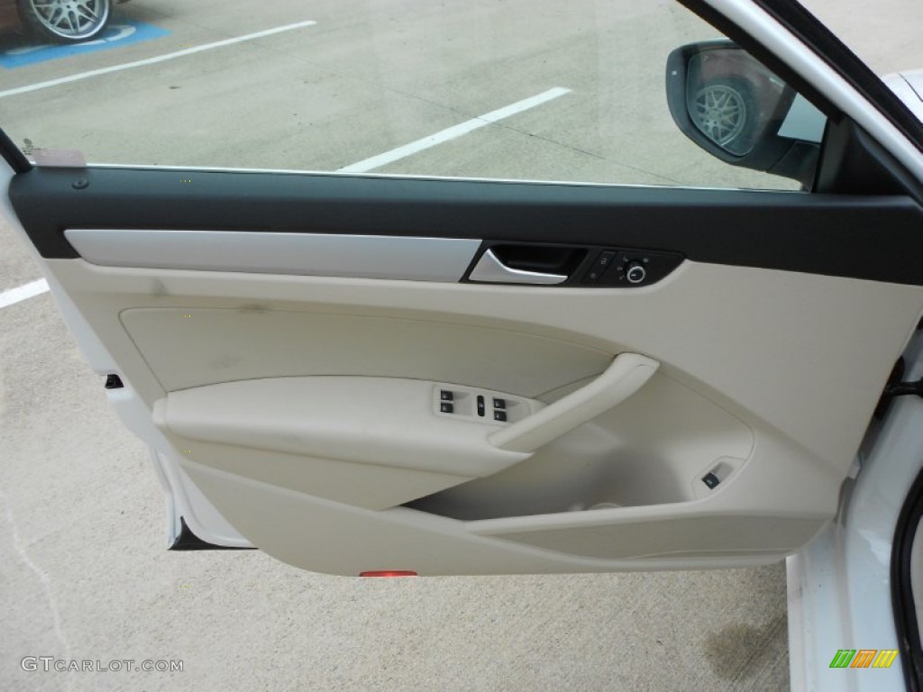 2012 Volkswagen Passat TDI SE Cornsilk Beige Door Panel Photo #60714724