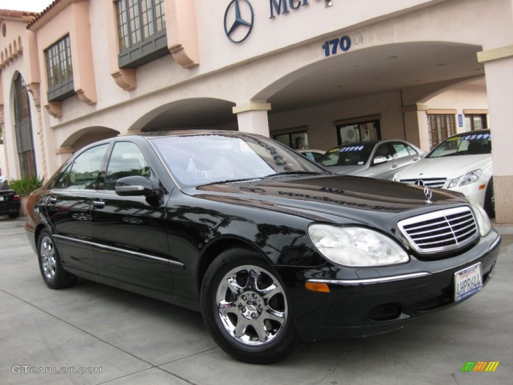 2000 S 500 Sedan - Black / Charcoal photo #1