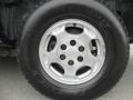 2005 Chevrolet Avalanche LT 4x4 Wheel and Tire Photo