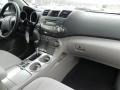 Classic Silver Metallic - Highlander V6 4WD Photo No. 8