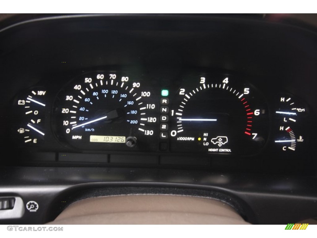 2002 LX 470 - Golden Pearl / Ivory photo #53