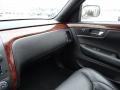 Light Platinum - DTS Sedan Photo No. 20