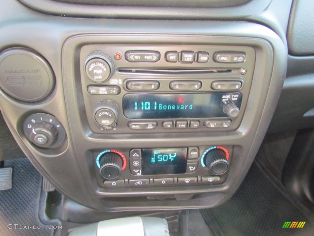 2009 Chevrolet TrailBlazer SS AWD Controls Photo #60722443
