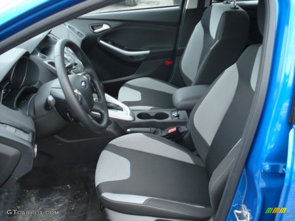 2012 Ford Focus SE Sport 5-Door Front Seat Photo #60727177
